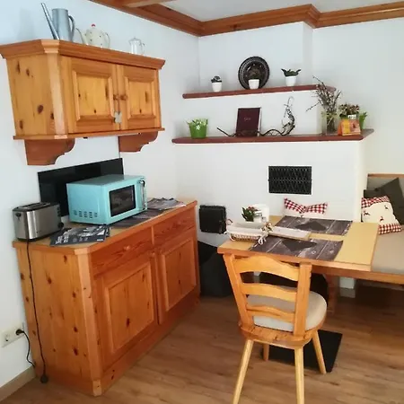 Haus Bergliebe 招待所 3*