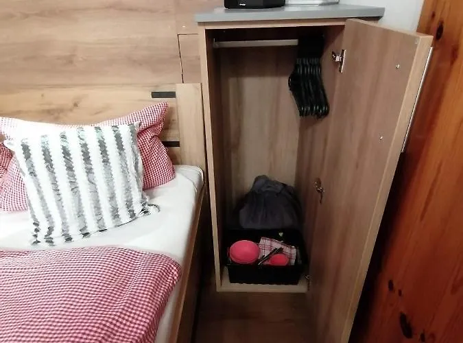 Haus Bergliebe 게스트하우스 3*